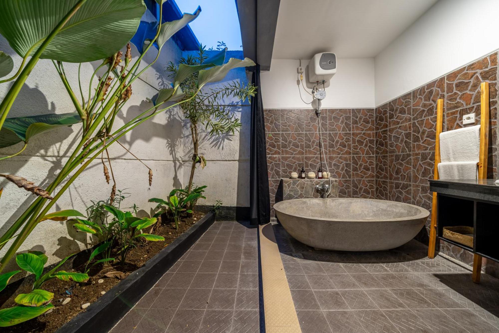 Villa Sunbeji - Amazing Rooftop - Private Huge Pool- Ps5 *