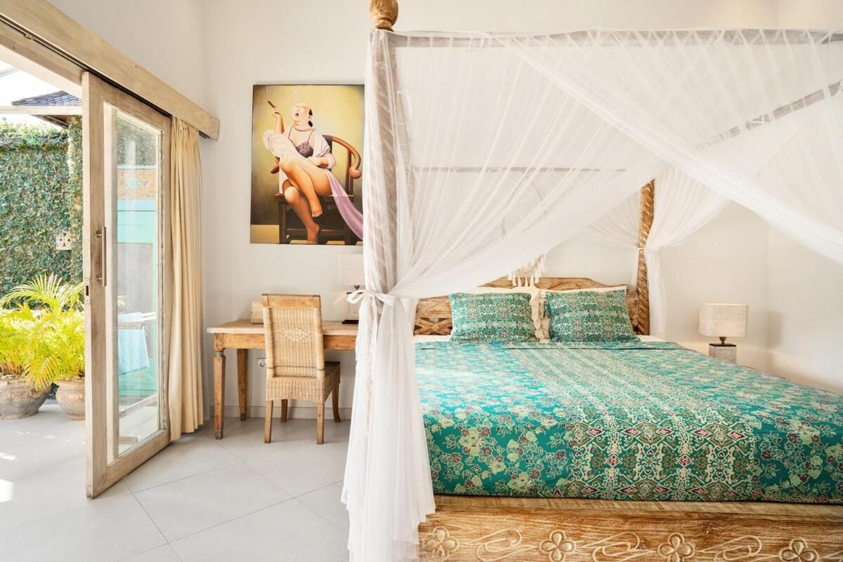 Aisis Villa