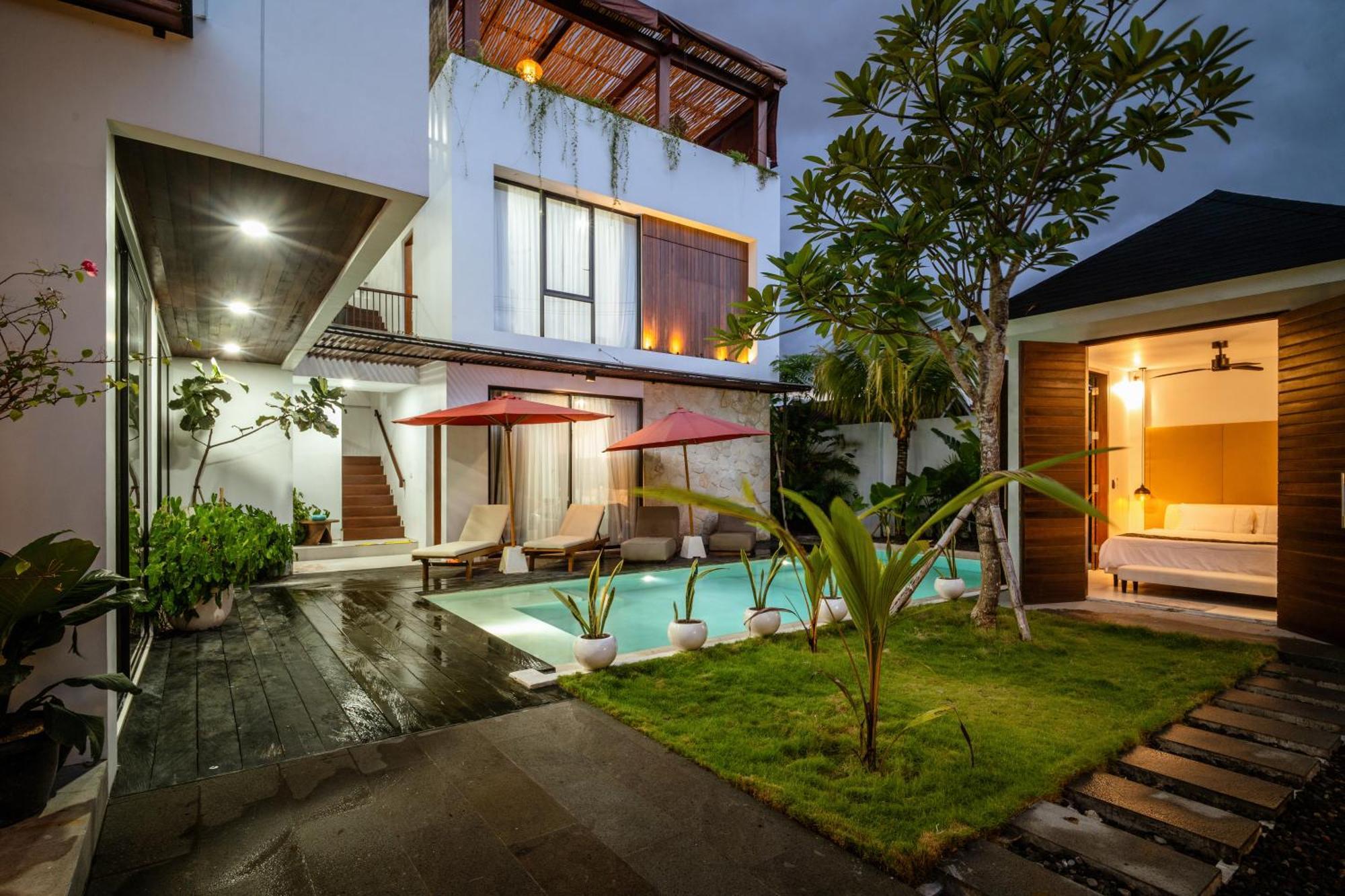 Bali Large 5-br Private Luxury Dandanku In Villa Seminyak (Bali)