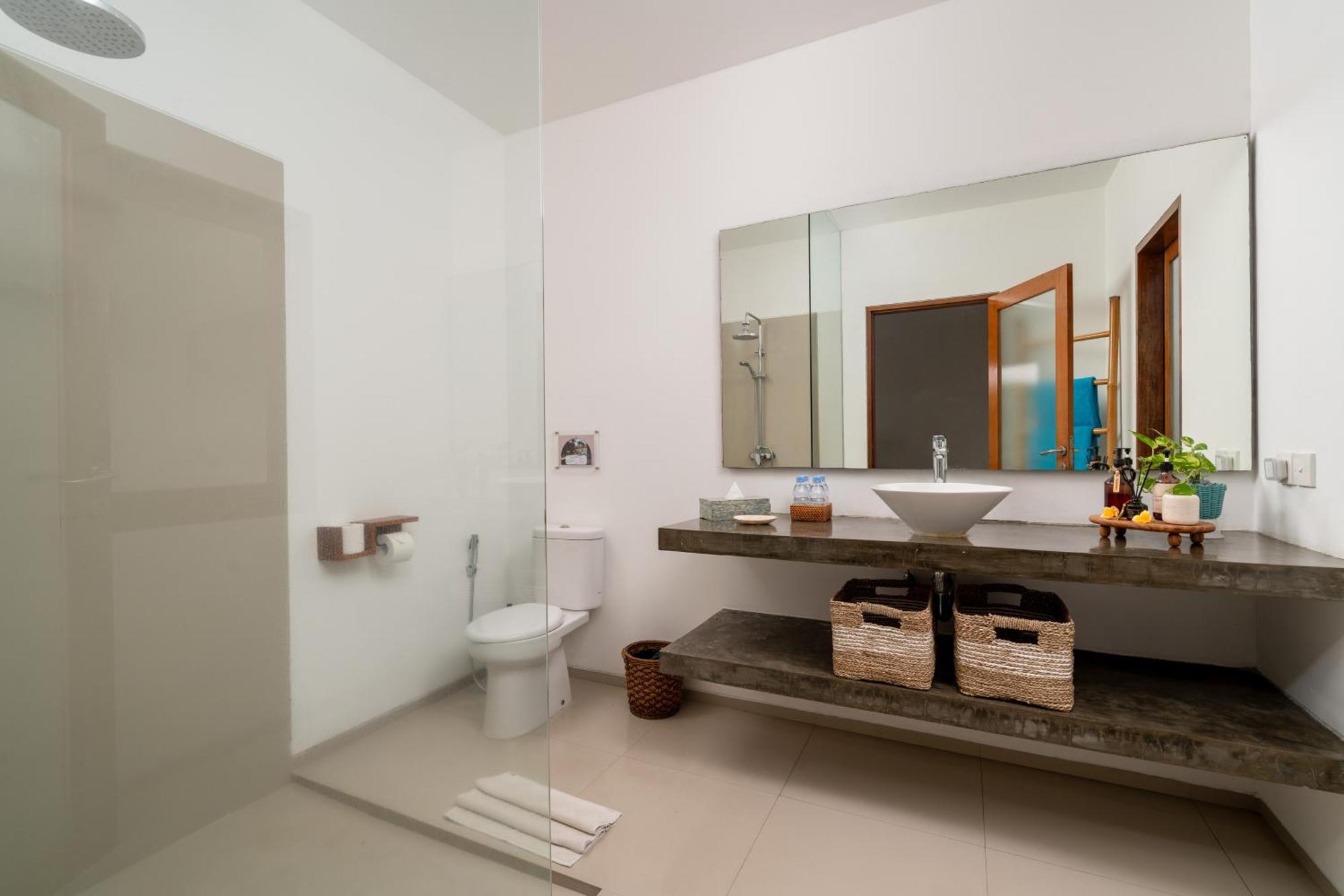 Beautiful Modern In The Heart Of Villa Seminyak (Bali)