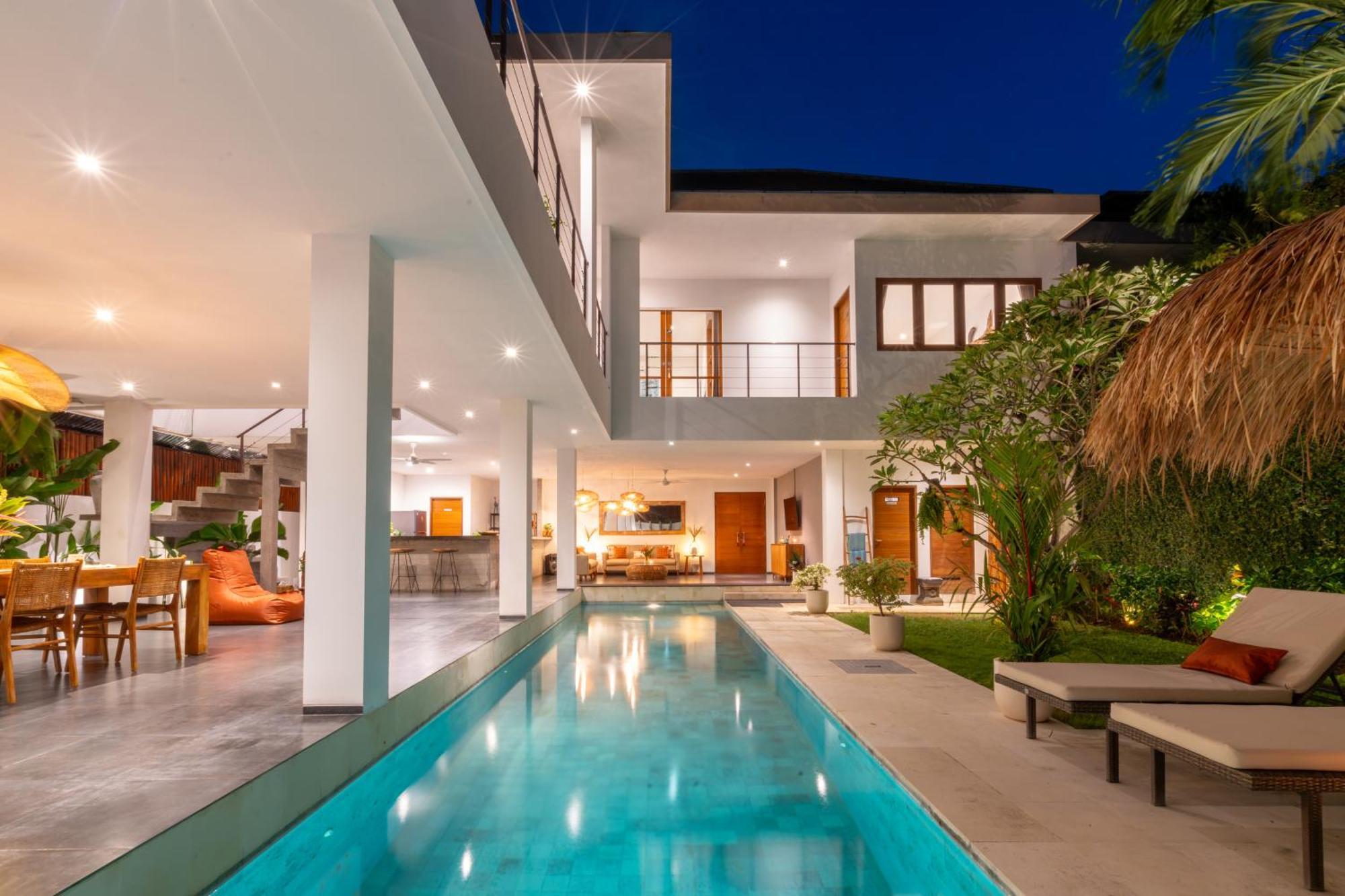 Villa Beautiful Modern In The Heart Of Seminyak (Bali)