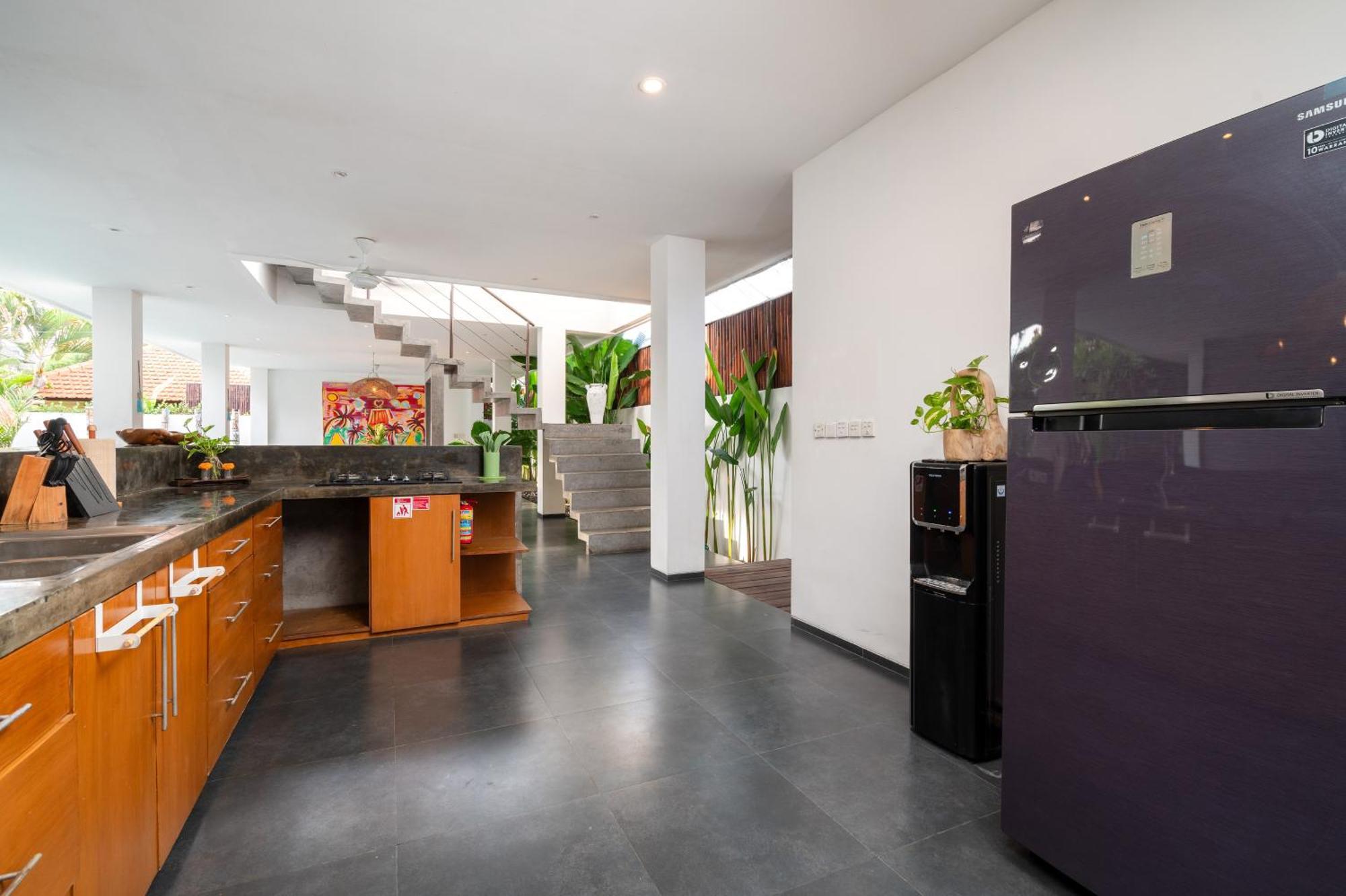 Beautiful Modern In The Heart Of Villa Seminyak (Bali)