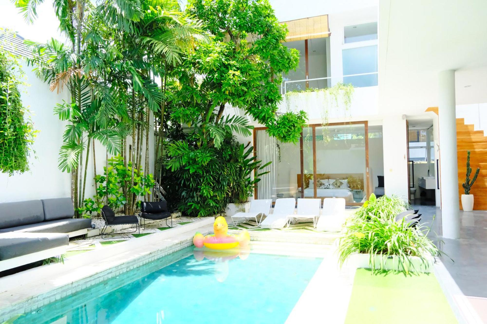 Villa Modern & 3 Bedroom Cinema Seminyak (Bali)