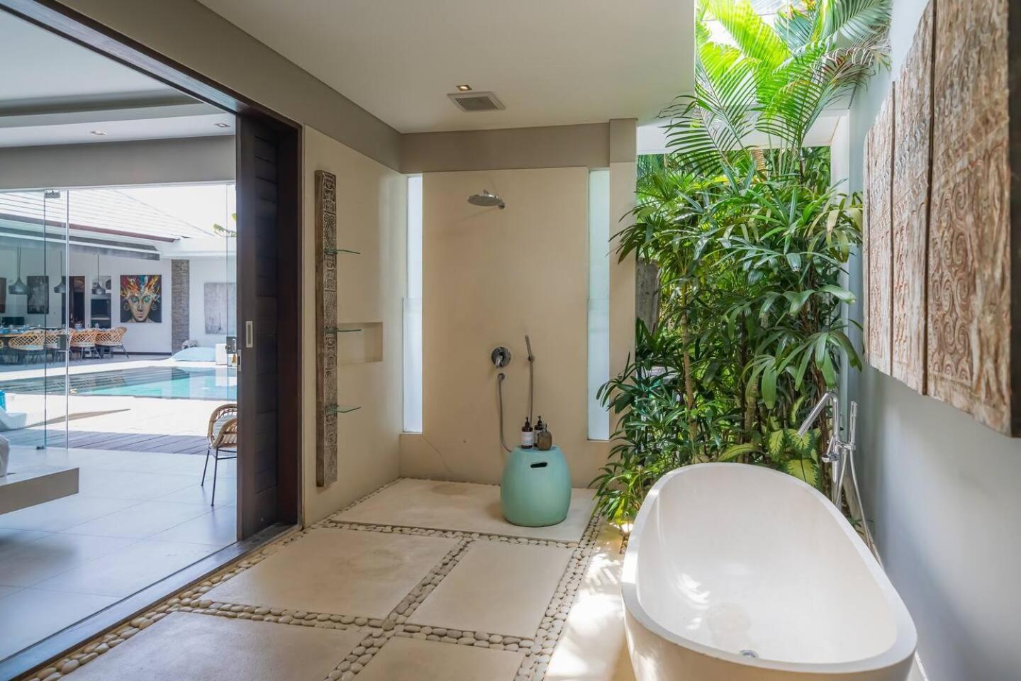 Holiday home 4-bd With Pool, Location Seminyak (Bali)