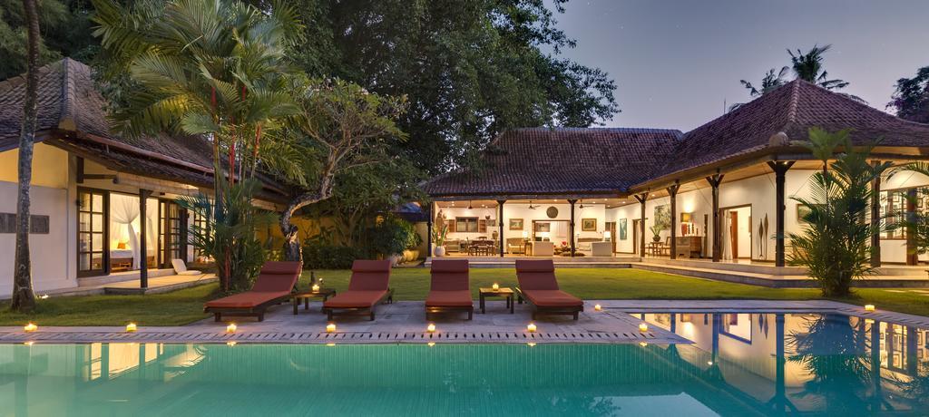 Eight Villa