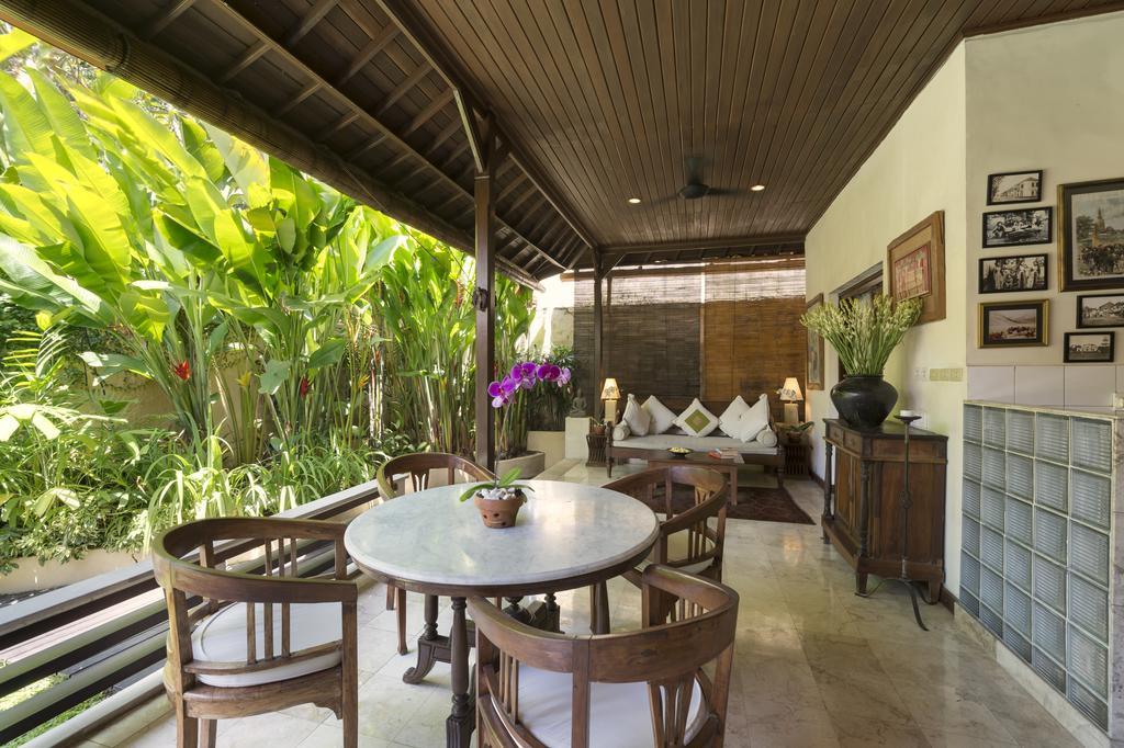 Villa Eight *
