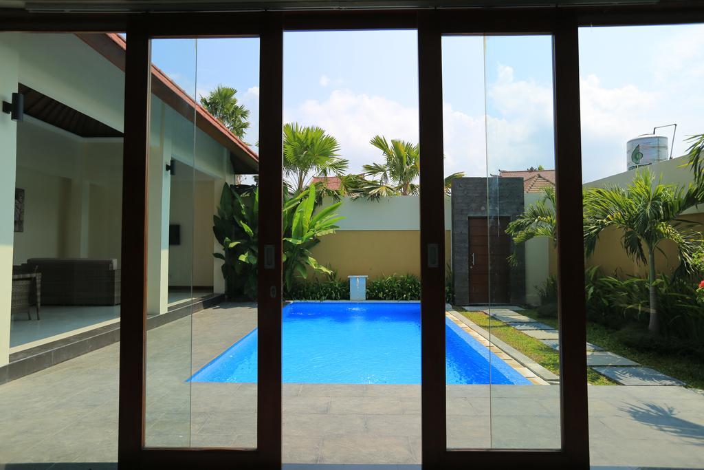 Putri Bali * Seminyak