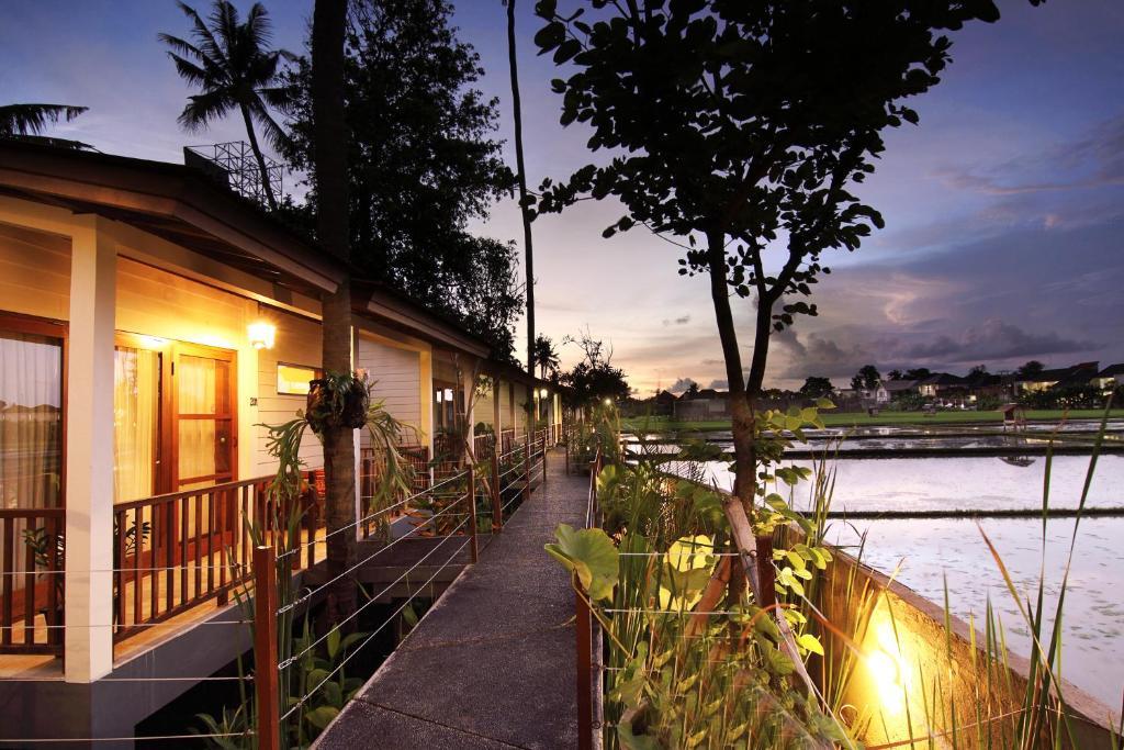 The Taman percutian 3*