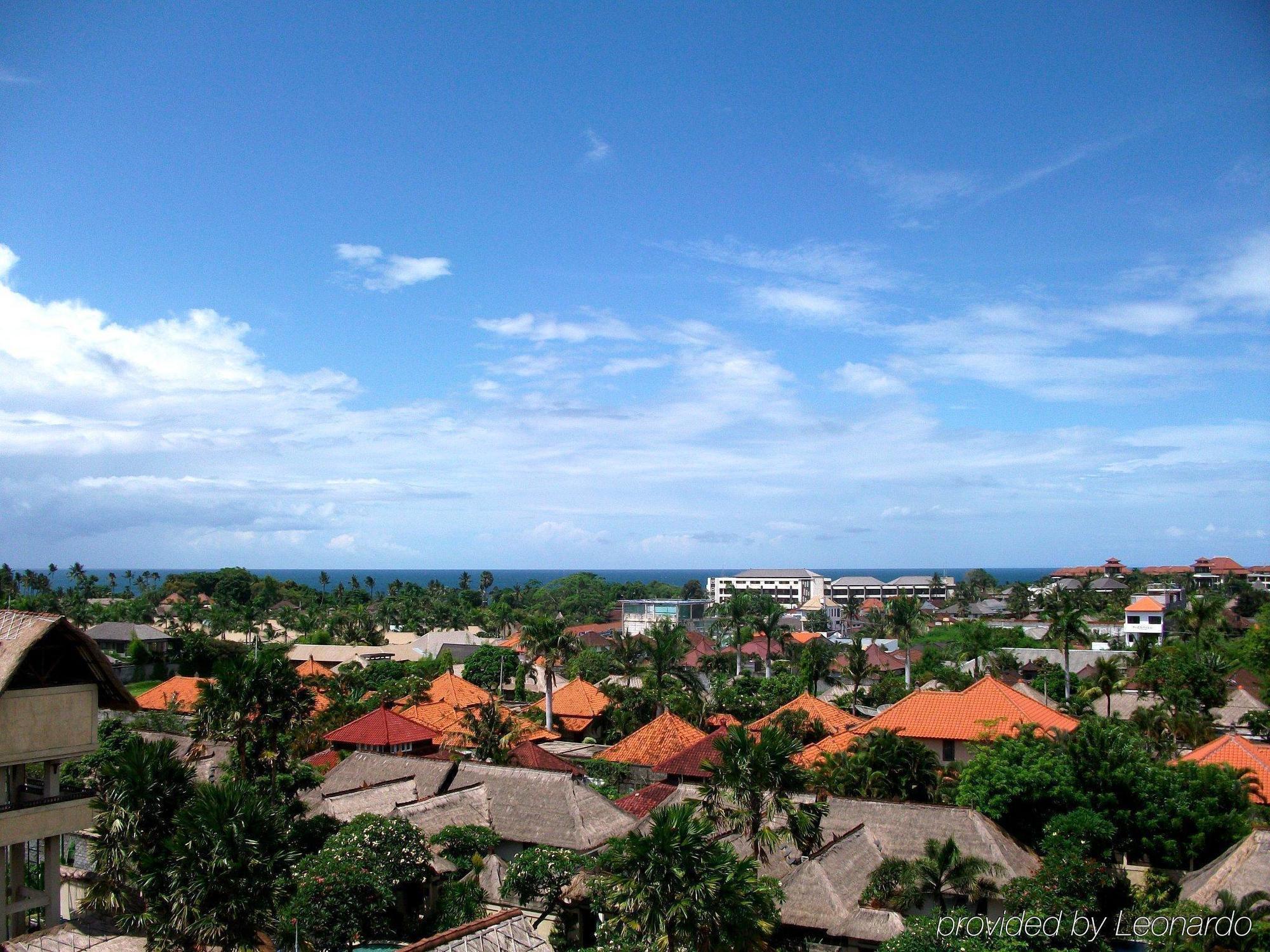 Hotel Cross Paasha Bali 5*