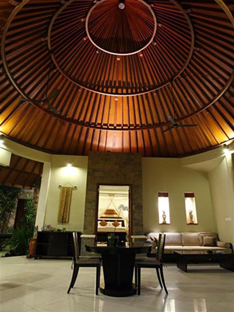 The Kunja Villa-hotel Biệt thự *