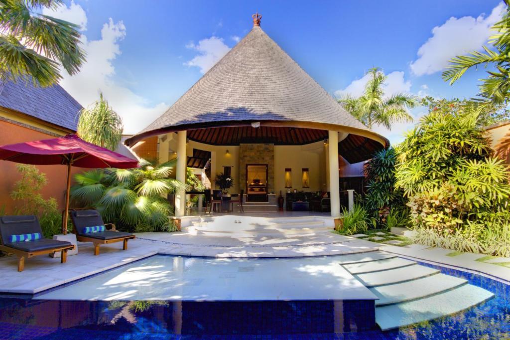 The Kunja Villa-hotel Biệt thự *