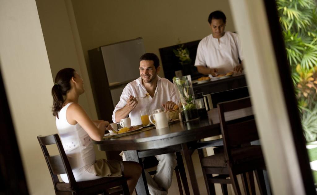 The Kunja Villa-hotel Biệt thự *