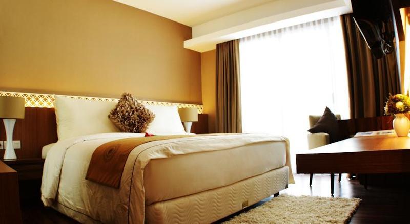 Hotel Ramada By Wyndham Bali Sunset Road Kuta 4*