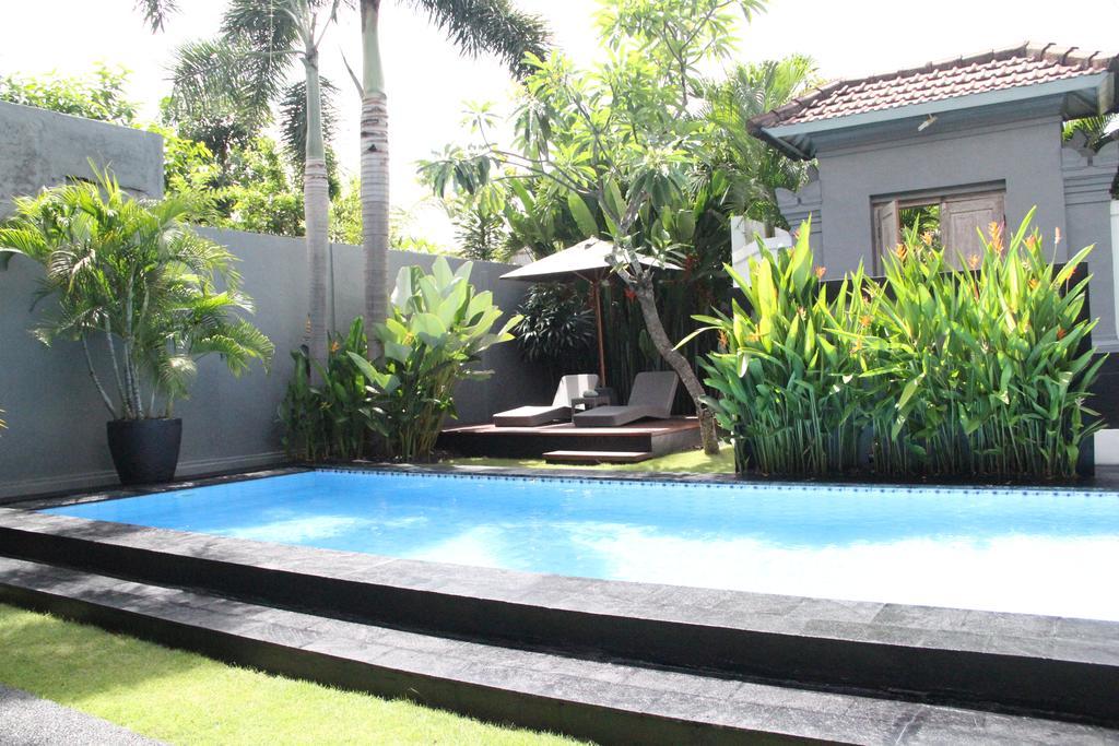 Premium Villas Seminyak I *