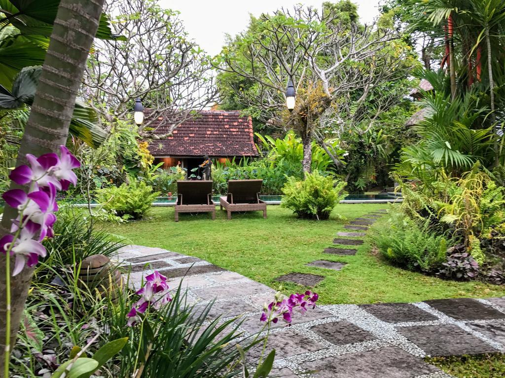 Bali Aja Villa *