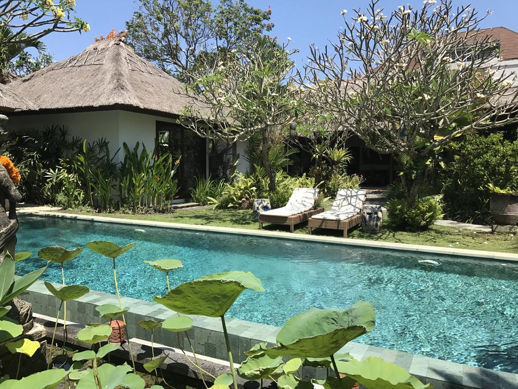 Bali Aja Villa *