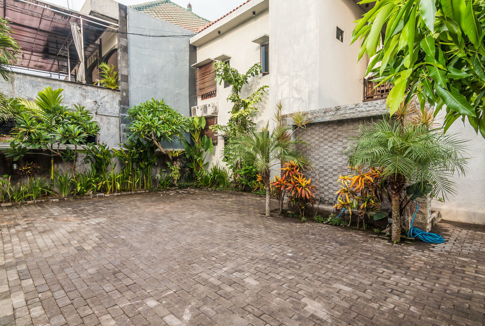 Super Oyo 2417 Panen House Seminyak (Bali)