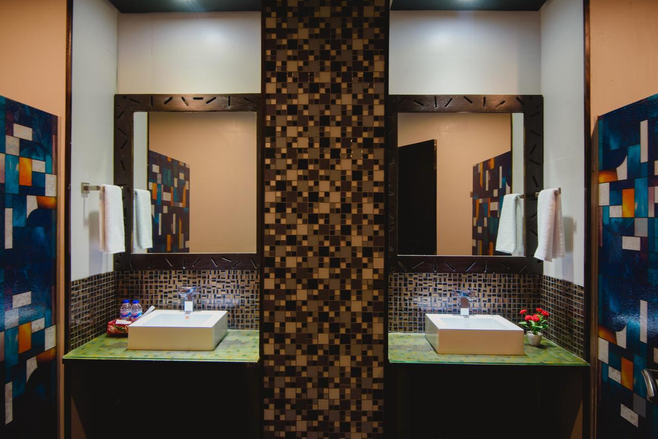 L'amore Hotel
