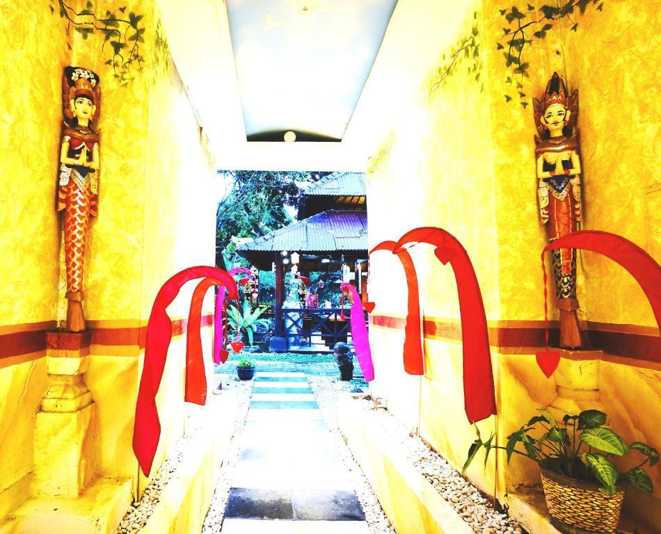 Puri Wisata Balinese Style