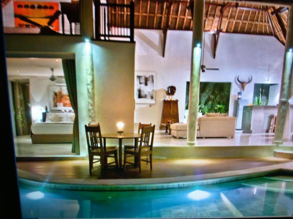 Elina * Seminyak (Bali)