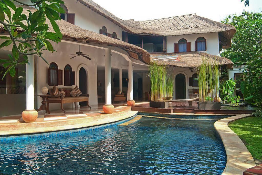 Elina * Seminyak (Bali)