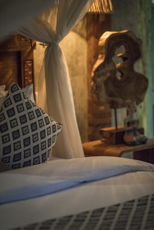 Kubu Kayu Villa Seminyak (Bali)