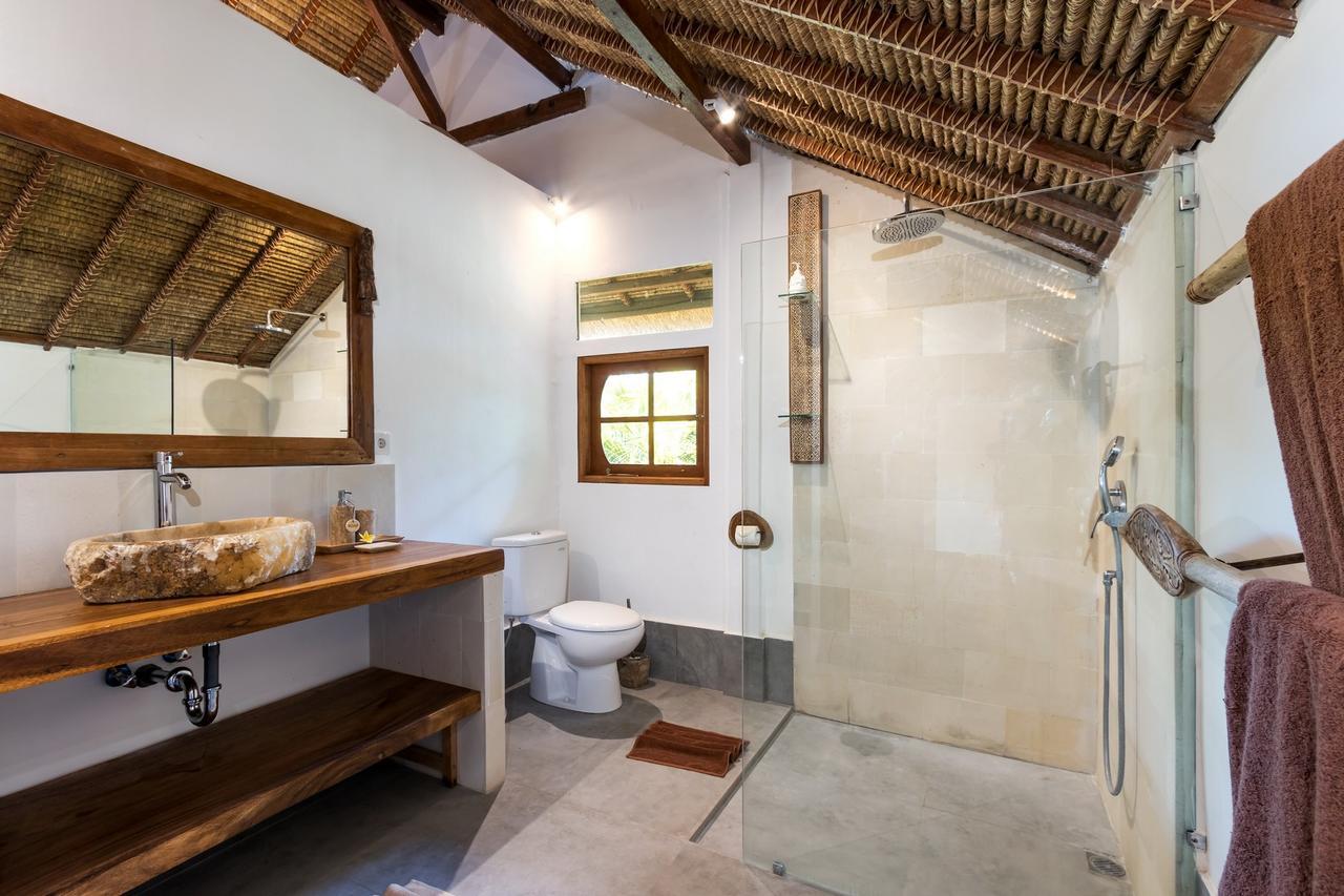Pousada Charming And Tropical 3-br In Seminyak