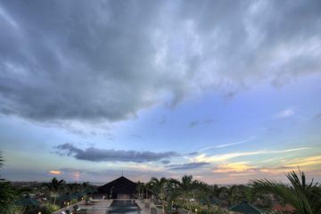 Hotel Cross Paasha Bali