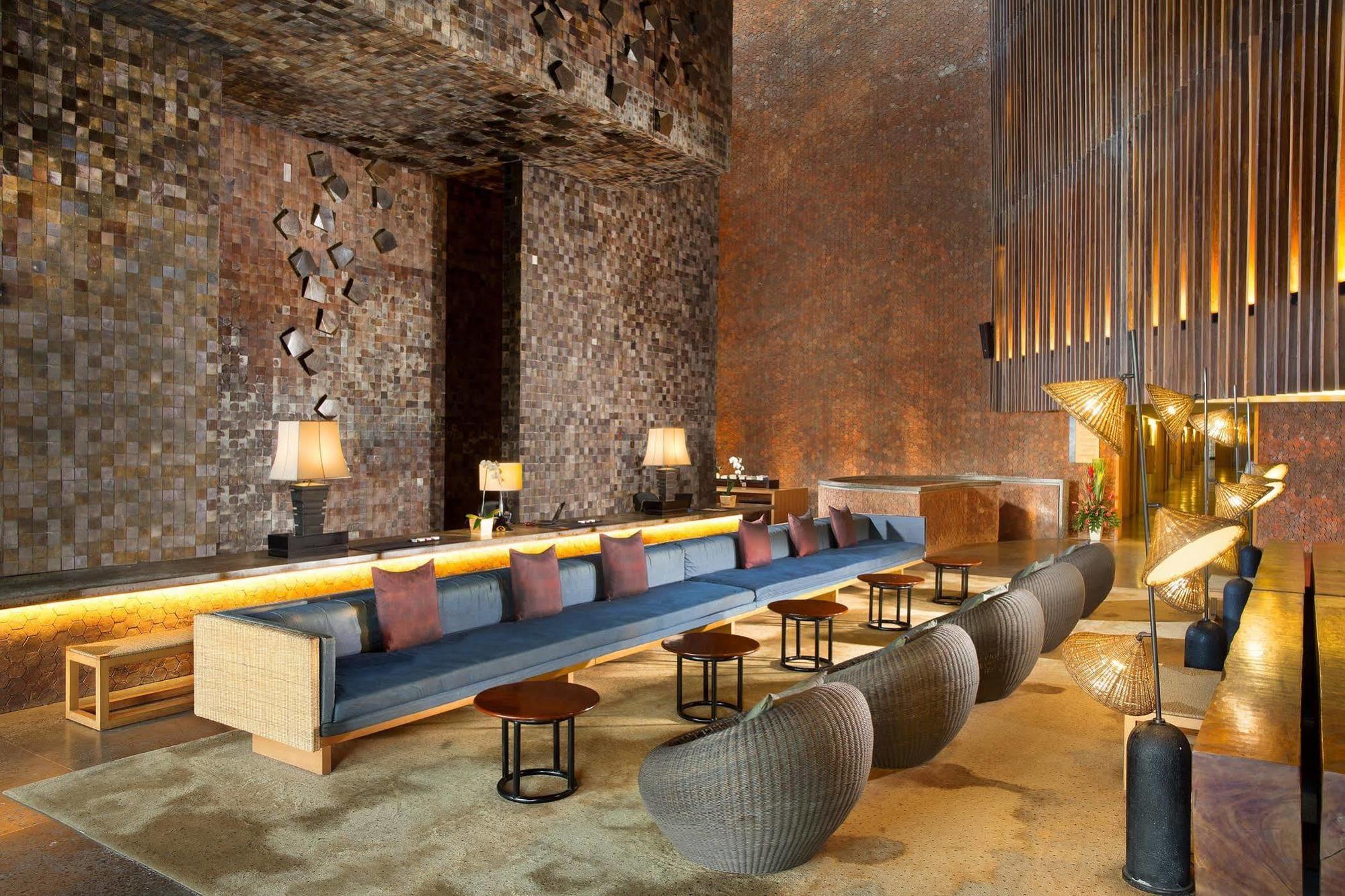 Hotel Cross Paasha Bali 5*