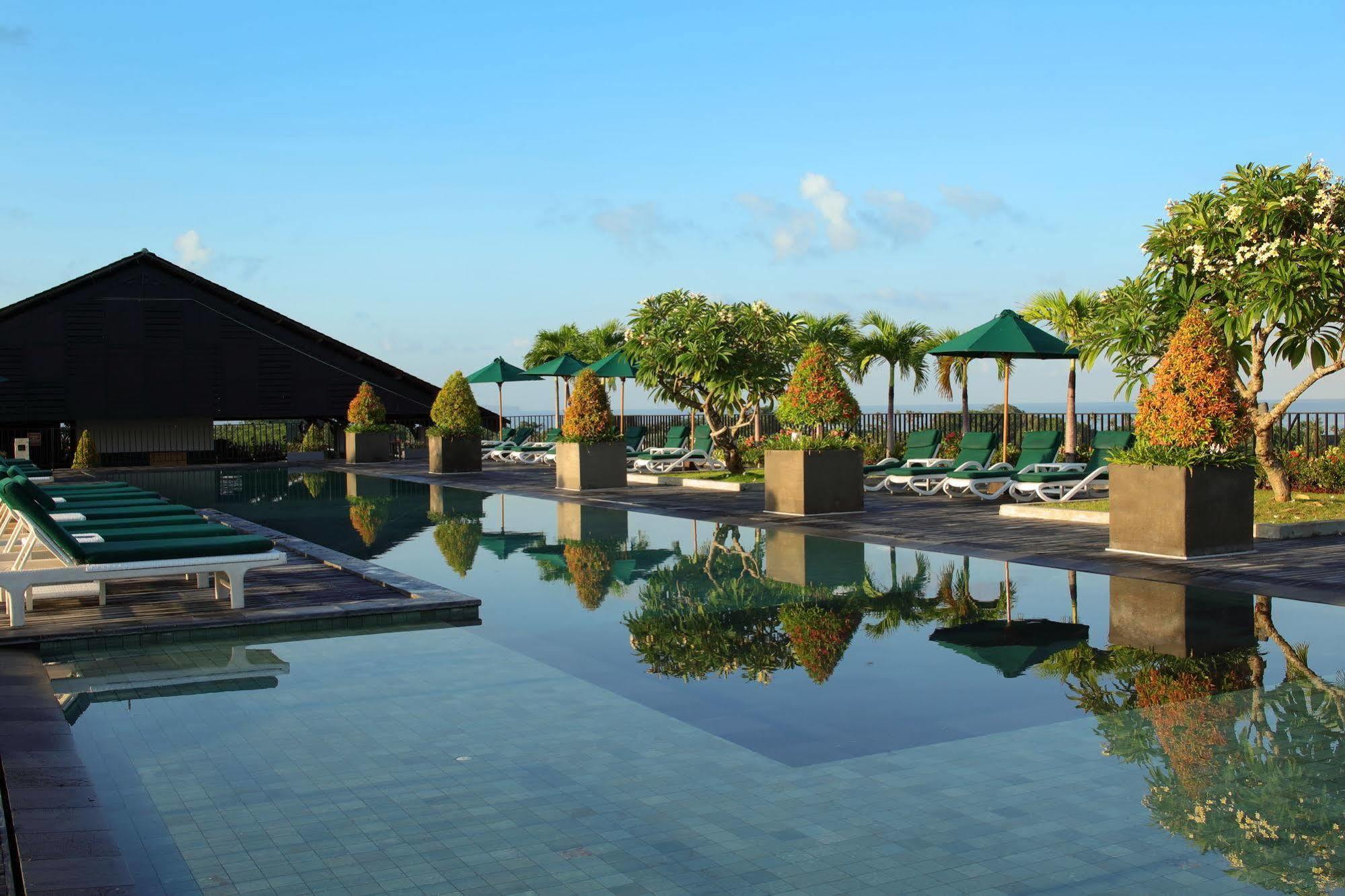 Cross Paasha Bali 5* Seminyak (Bali)
