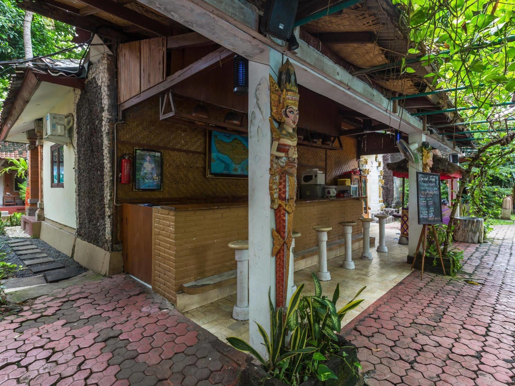 Puri Wisata Balinese Style 3* Seminyak (Bali)