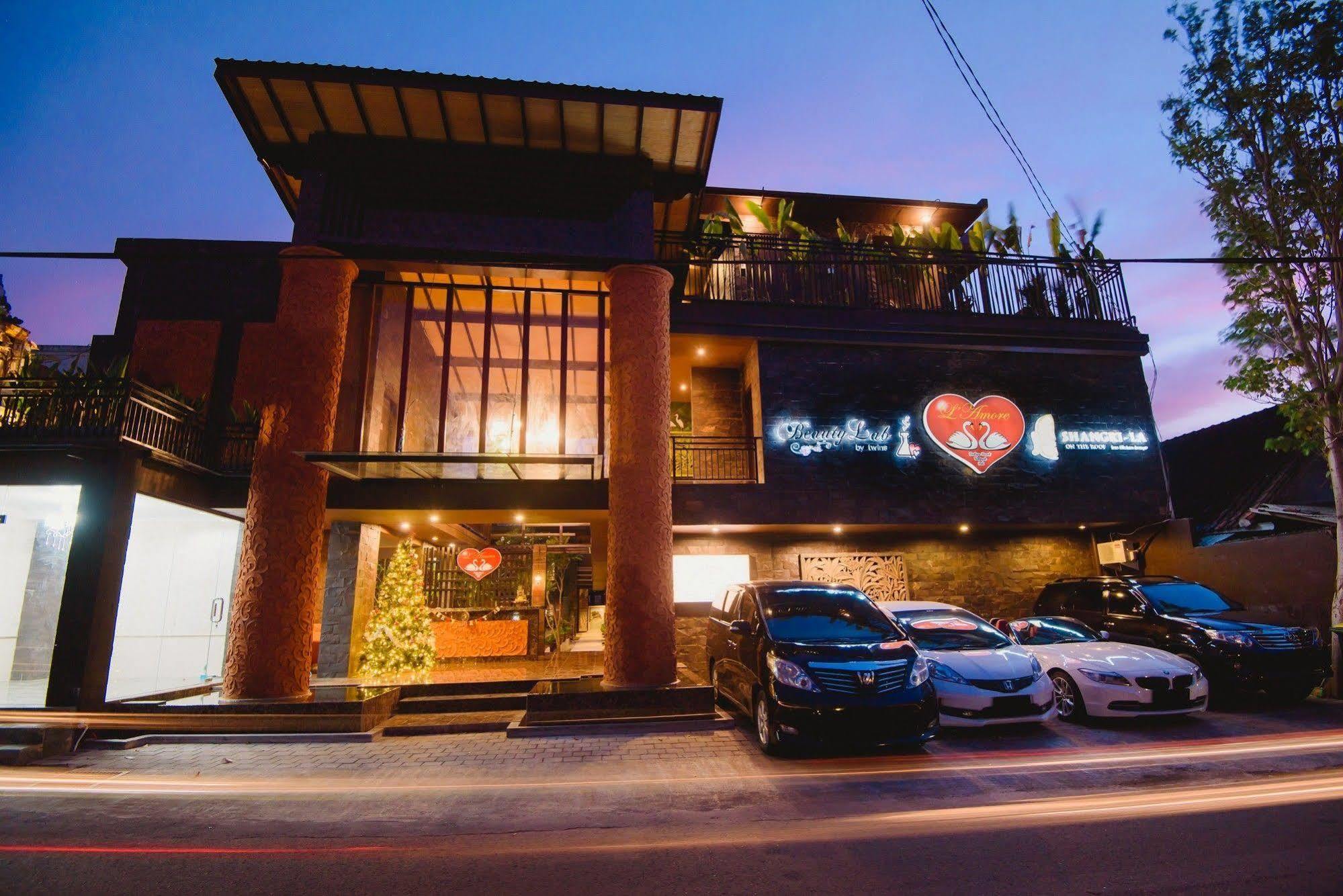 L'amore Hotel Seminyak (Bali)