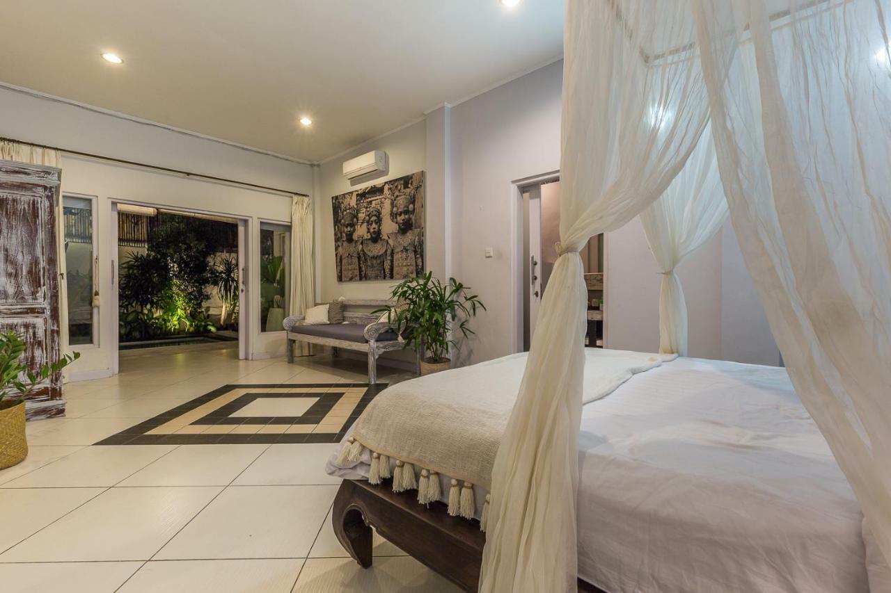 White Bali Pousada Seminyak