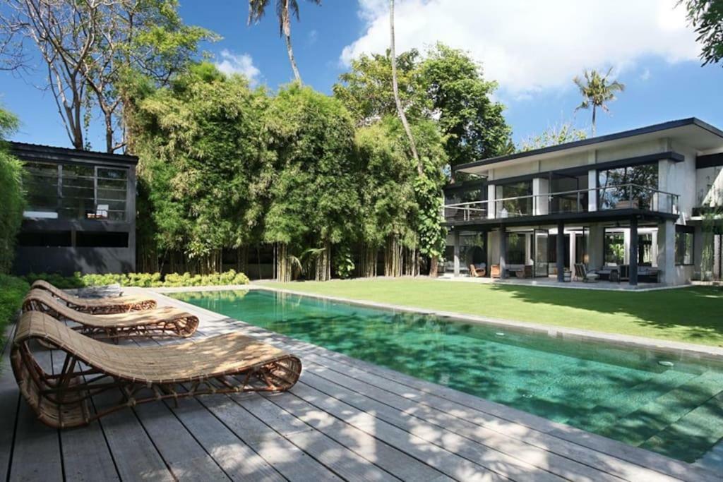 Villa Dharma Gumi Seminyak (Bali)