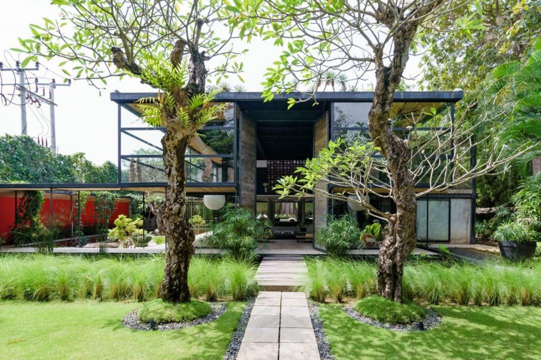Dharma Gumi * Seminyak (Bali)